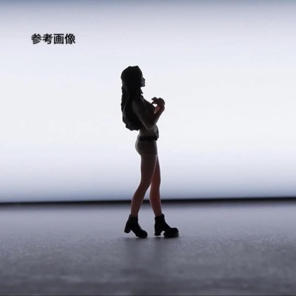 164 scale figure, casual clothes, girl in shorts, curly hair, 22223584, model, diorama [used]