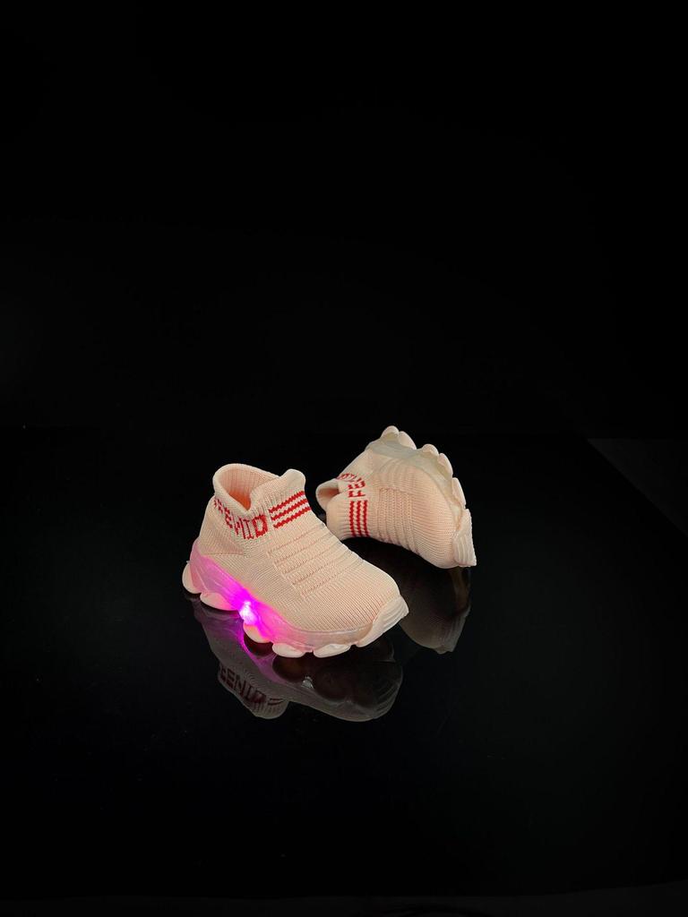 LED Light Breathable Slip-On Knit Sports Shoes for Kids