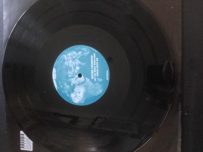 12-дюймовая пластинка RHYTHM FOUNDATION, NURLAN SEIG?R - Пусть весь мир узнает (Нурлан Се RHYTHMF001 Без лейбла Великобритания Танцевальная и электронная музыка Б/У