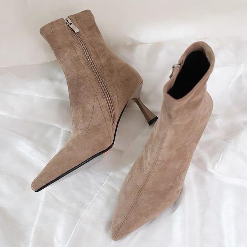 Женские замшевые ботинки челси на высоком каблуке, сексуальные туфли с острым носком, зима 2024, модные новые тенденции, готические женские туфли