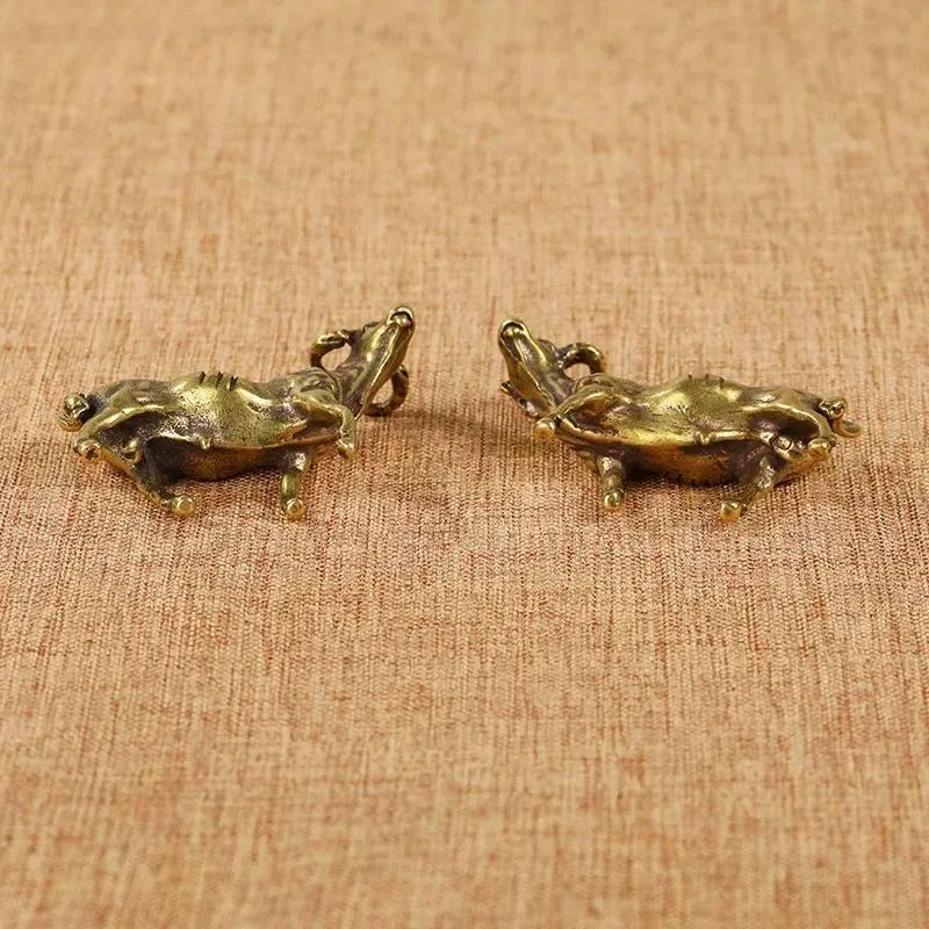 1 Pair Pure Copper X Zodiac Ox Small Ornaments Desktop Ornaments Twisted And Shy To Welcome The Ox Ornaments
