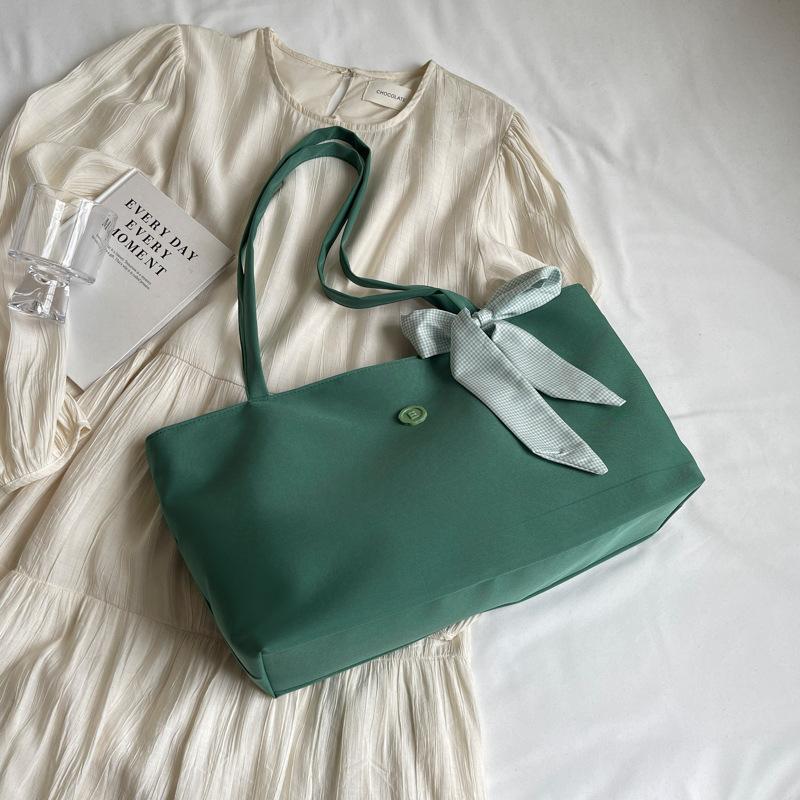 2025 новая корейская версия сумка-тоут для通勤 женская большая вместительная сумка с простой индивидуальностью и модная большая сумка на одно плечо