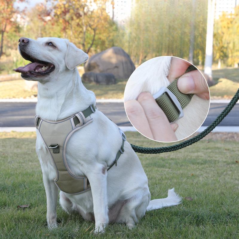 Поводок для собак Взрывозащищенный ремень для груди для больших собак Светоотражающий поводок для собак Жилетный поводок для домашних животных