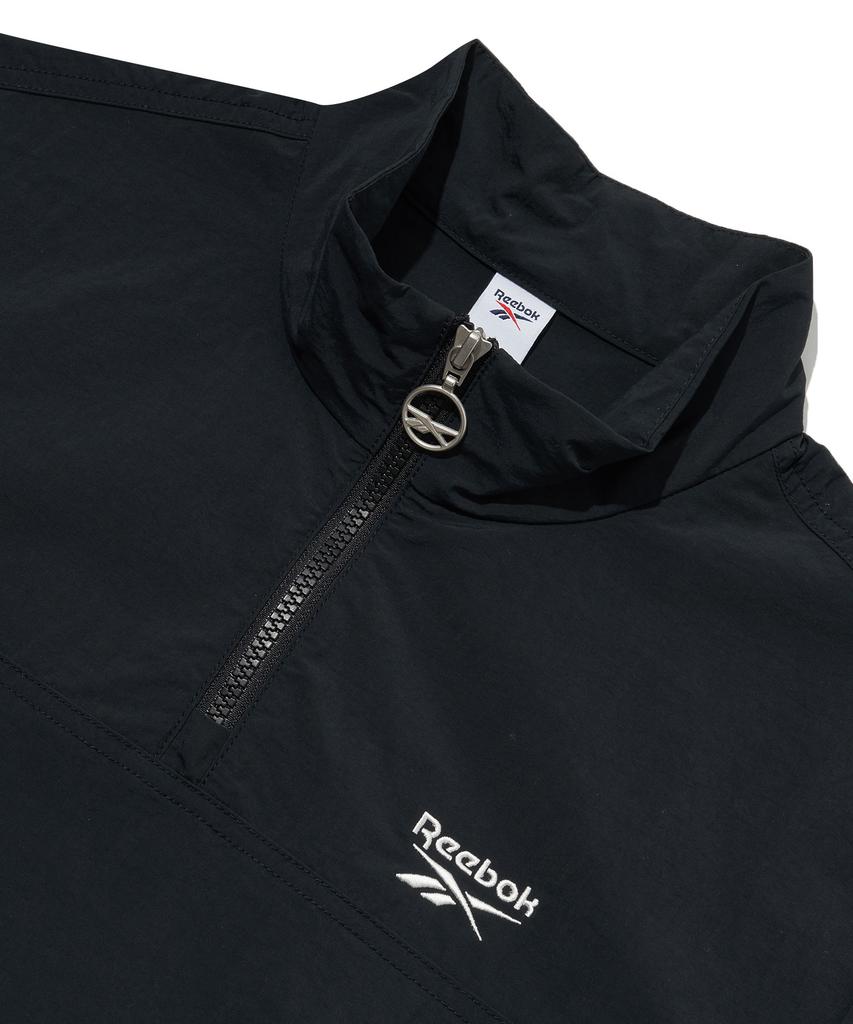 Reebok Платье-анорак с коротким рукавом (W) - черный