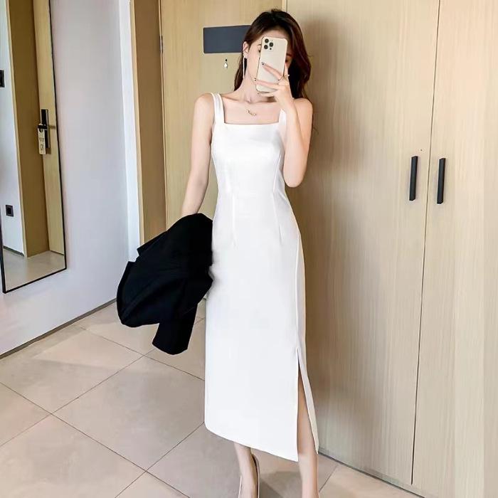 2024 Приталенное черное платье-сарафан: Летний темперамент, средняя длина с разрезом