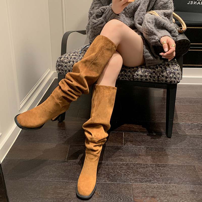 Krazing Pot Осенне-зимняя обувь из флока, женские сапоги до колена с плиссированными украшениями