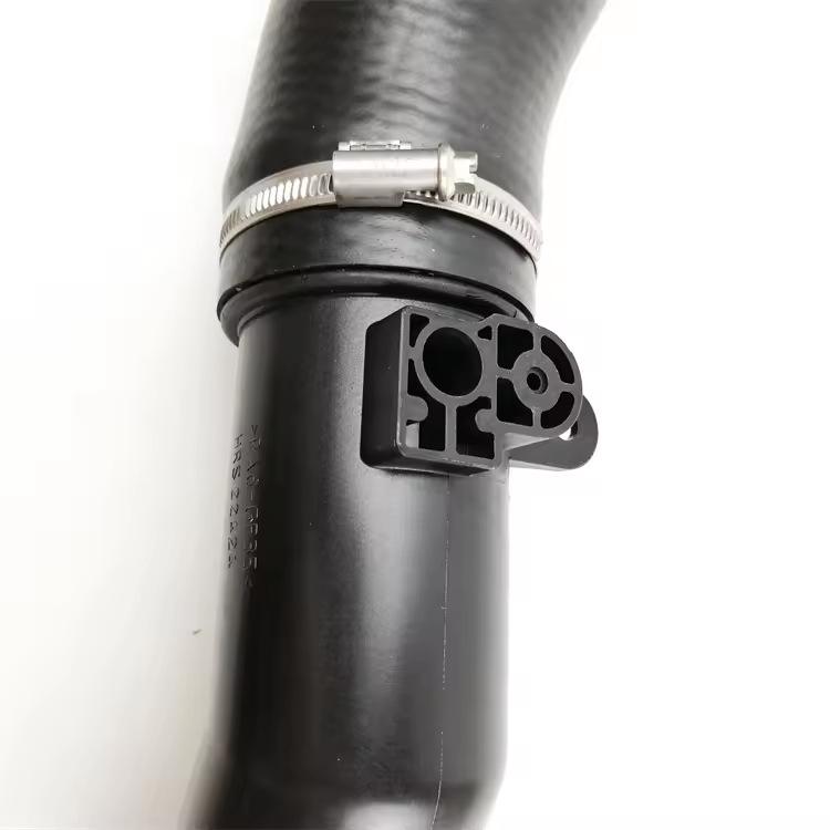 BMW Turbocharger Intercooler Pipe 13717597587