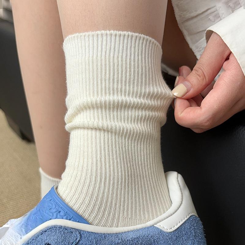 White Socks for Women, Solid-colored Mid-calf Socks for Autumn, Pure Cotton Pile Sports Socks for Autumn and Winter