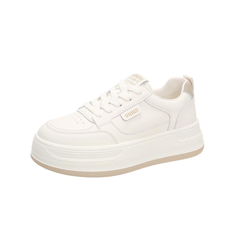 Маленькие белые туфли для девочек универсальные весенне-осенние на плоской толстой подошве 2025 осень новые дышащие всплеск заказов повседневные папины спортивные туфли