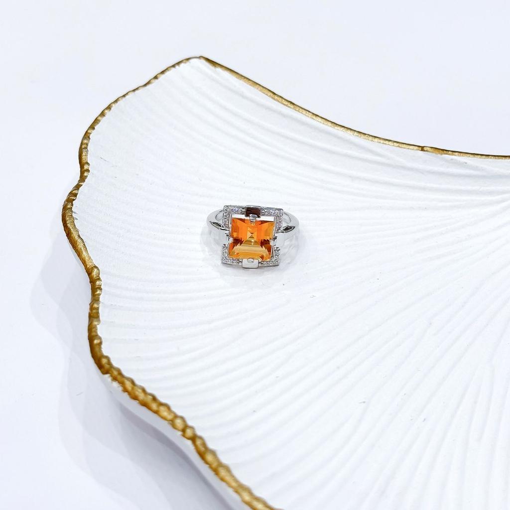 Серебряное кольцо с Натуральным золотим кварцем 4.735ct, фианитами, вес изделия 5,12 гр (2165729)