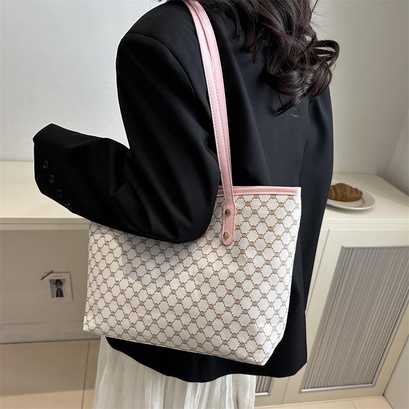 Сумка женская личность новая трендовая нишевый дизайн простая ручная на плечо сумка большой вместимости сумка-тоут