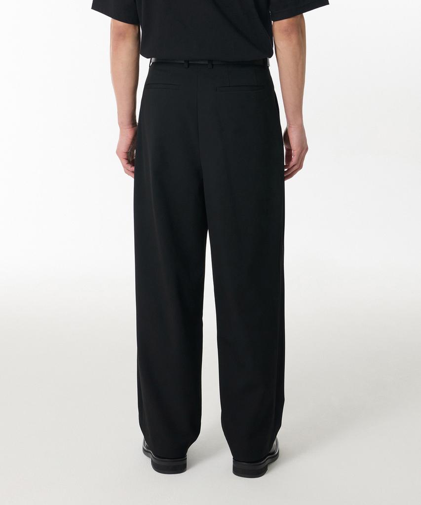 Musinsa Standard Deep Tuck Overlap Wide Hidden Banding Slacks [Black]