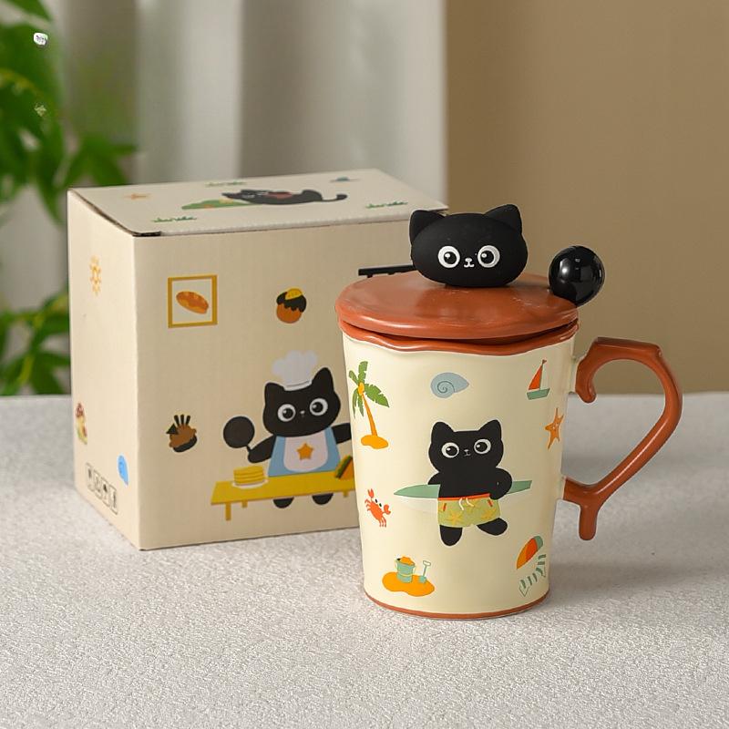 Милая керамическая кружка с крышкой и ложкой для девочек, нишевая офисная чашка для воды с дизайном высокой эстетики