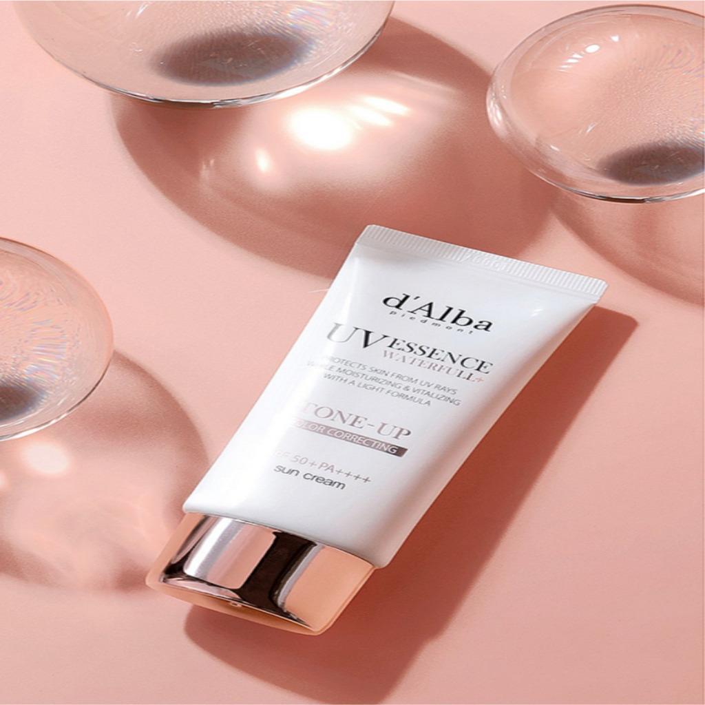 DALBA WATERFULL ТОНИЗИРУЮЩИЙ СОЛНЕЧНЫЙ КРЕМ SPF50+ PA++++ 50мл