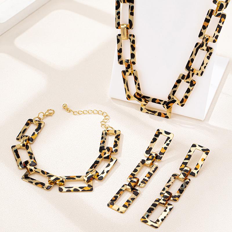 Personalized Retro Square Hollow Leopard Print Women's Necklace Earrings Bracelet Jewelry Set