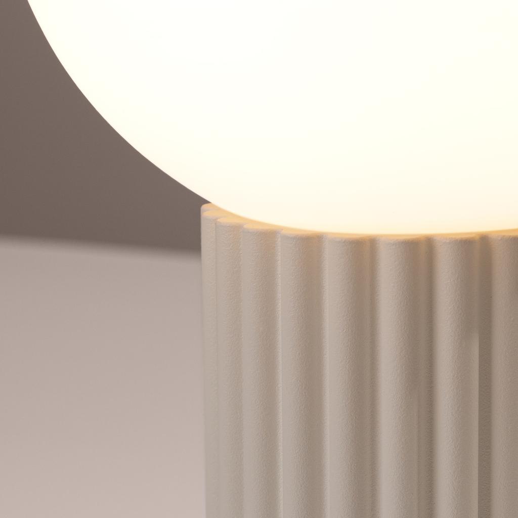 Halo desk lamp beige