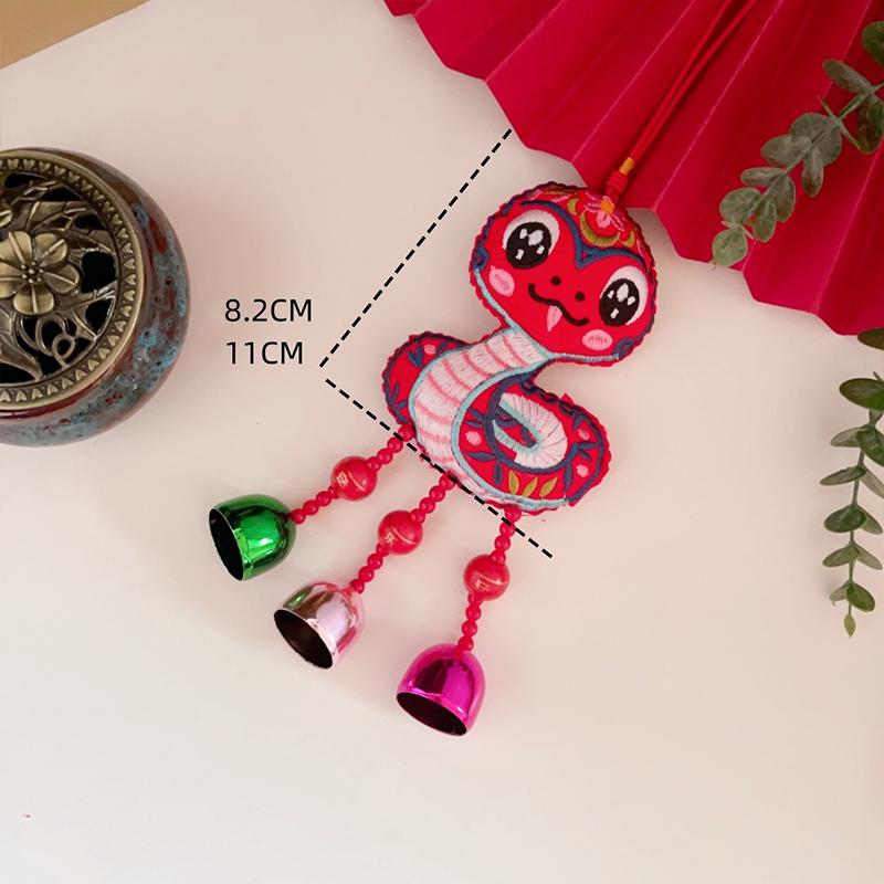 Сумка с ароматом змеи в виде колокольчика с кисточкой для автомобиля, украшения на Новый год и весенний фестиваль