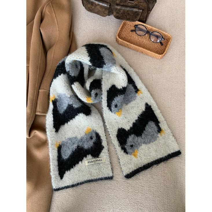 Ladies' Design Sense Cute Little Penguin Scarf Women'S Winter New Versatile Wool Knitted Scarf Gift