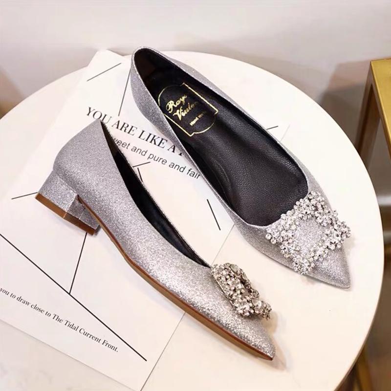 Женские туфли на высоком каблуке с квадратной пряжкой Water Diamond, заостренные толстые каблуки, свадебные шелковые атласные туфли на среднем каблуке с неглубоким носком