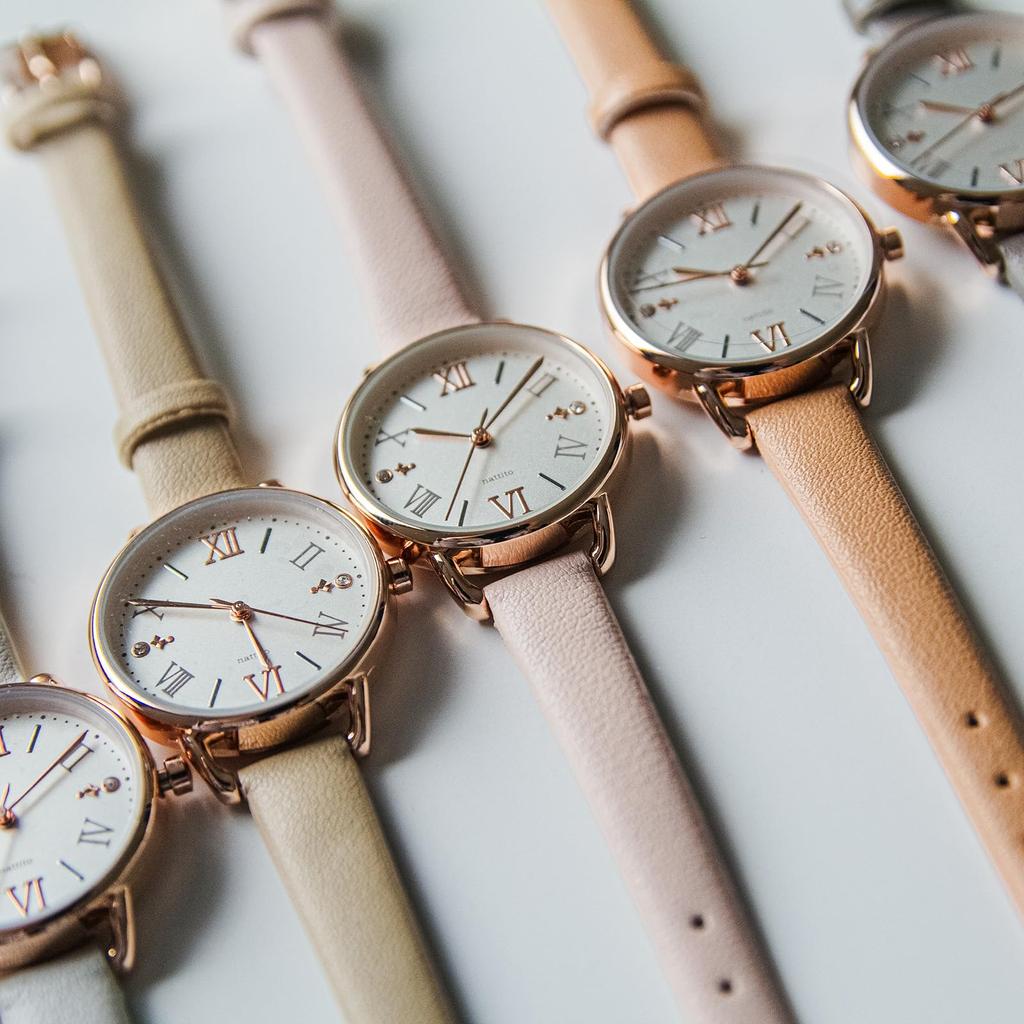 Часы аналоговые кожаный ремешок циферблат камень элегантный бежевый Lassie [Fieldwork] женские JN010-2