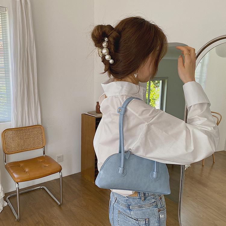 Женская ретро сумка-багет из вощеной кожи - Нишевая, универсальная сумка на плечо конфетного цвета