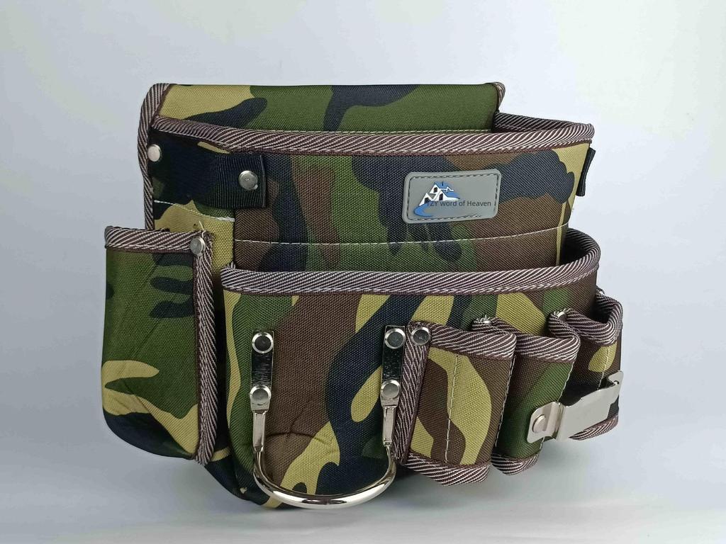 Набор инструментов в камуфляже и многофункциональная поясная сумка электрика