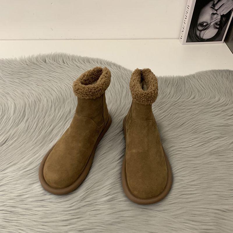 Douyin популярные женские зимние ботинки 2025 года, новые модные бархатные женские туфли, очень толстые и тонкие, короткие ботинки на плоской подошве