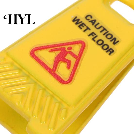 Doll House Floor Signs 5Pcs Mini Caution Wet Sign Single-side Realistic Miniature Dog Cat Vomit Tiny Danger Small Warning Desk Toy Dollhouse