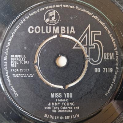7-дюймовая пластинка ДЖИММИ ЯНГ - Miss You DB7119 Columbia 1963 Великобритания Поп Б/У