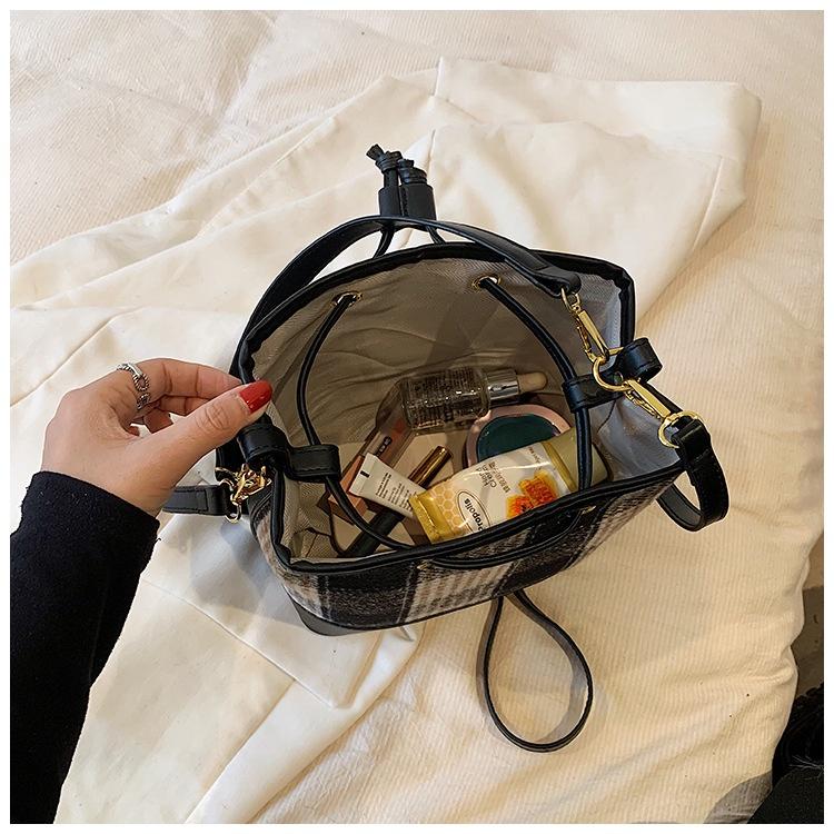 IELGY Женская красная сумка-мешок, большая вместительная сумка через плечо в клетку с текстурированной отделкой премиум-класса