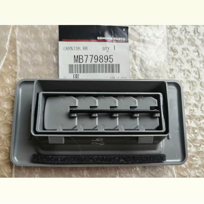Granish RR A/C Roof Duct & Roof Vent MB779895 For Mitsubishi Pajero Montero Space Wagonspace