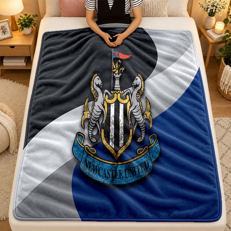 Flannel BlanketNewcastle United Football Warm Soft Throw Blanket for Indoor Sofa Bed Living Room Use