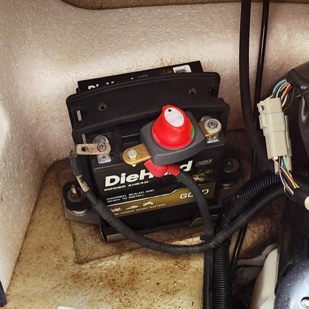 Ampper Выключатель массы аккумулятора с боковым выводом 12 В - 48 В, Морской выключатель аккумулятора Отключение питания Выключение для автомобиля, дома на колесах и лодки (Вкл выкл)