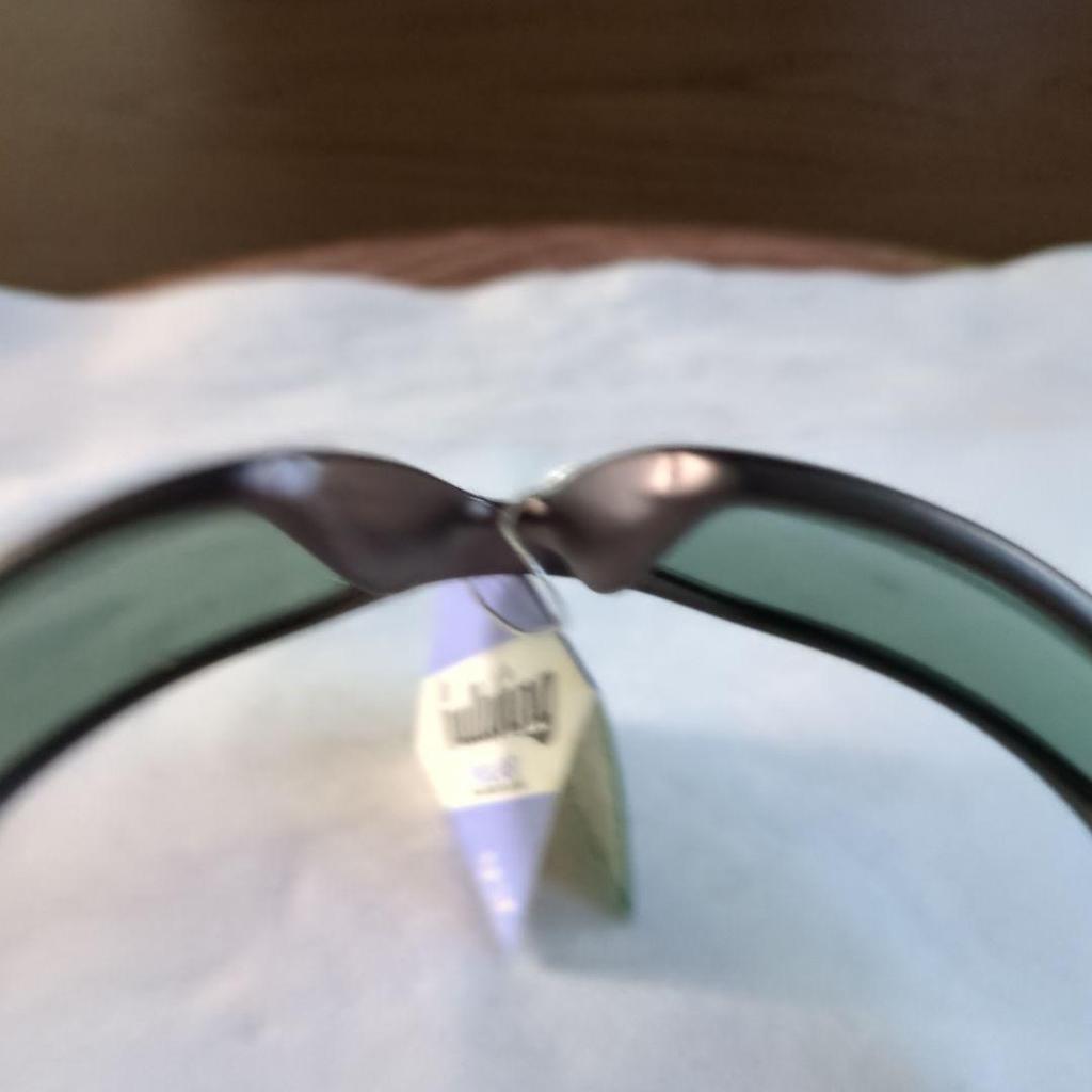 Used SWANS GULLWING-III GU-9716 Sunglasses