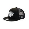 Кепка-снепбэк NEW ERA 9FIFTY Черно-белая с сеткой для NBA New York Knicks &