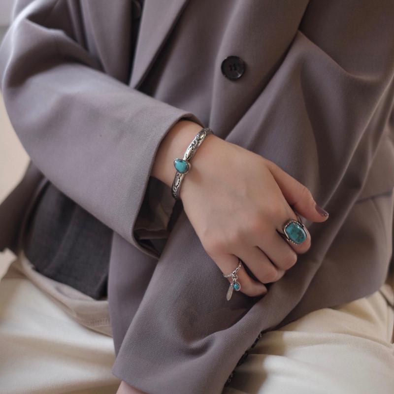 Stylish Geometric Open Adjustable Copper Ring For Women With Vintage Hawk Feather Design