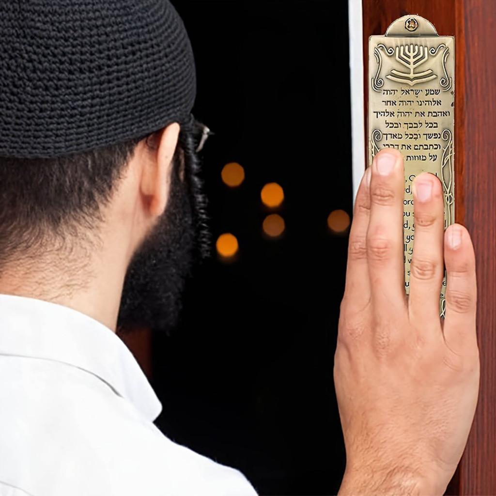 Holy Wall Blessing Item Metal Blessing Mezuzah with Scroll Unique Home Decorations Elegant Blessing Religious Gift