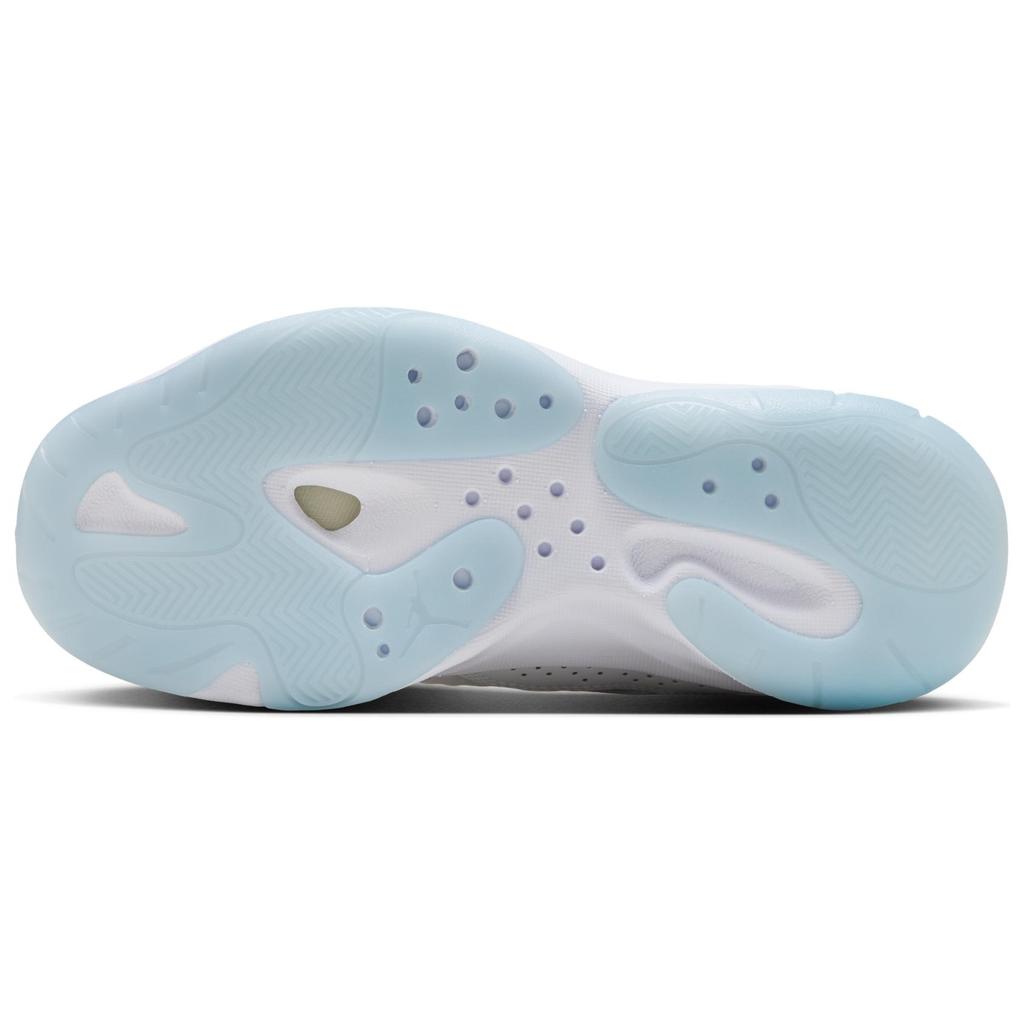 Женские кроссовки Air Jordan 11 CMFT Low White Ice Blue Football-серые DV2629-140