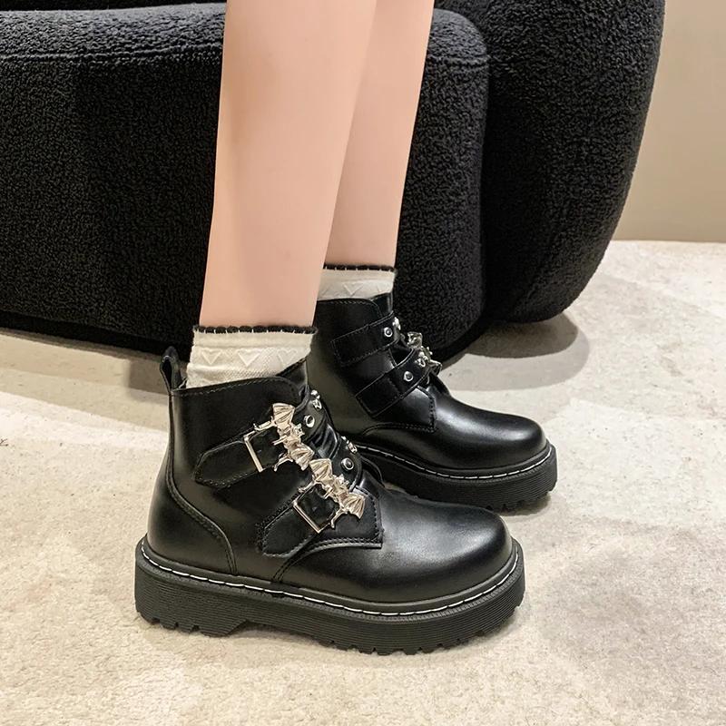 2024 Новый стиль Круглый носок Металлические украшения Однотонные модные женские ботинки Износостойкие повседневные удобные ботильоны