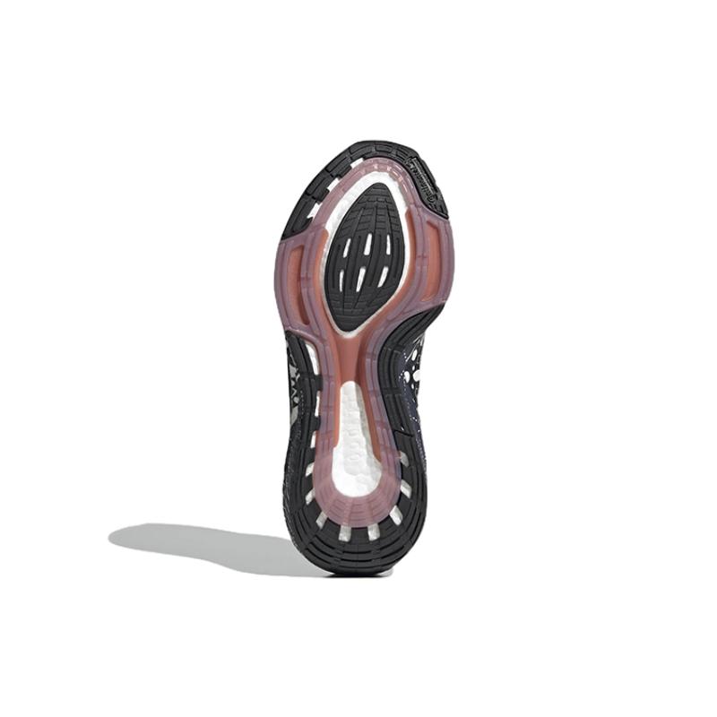 Adidas Женские кроссовки UltraBoost 22 'Black Mandala' GW6914