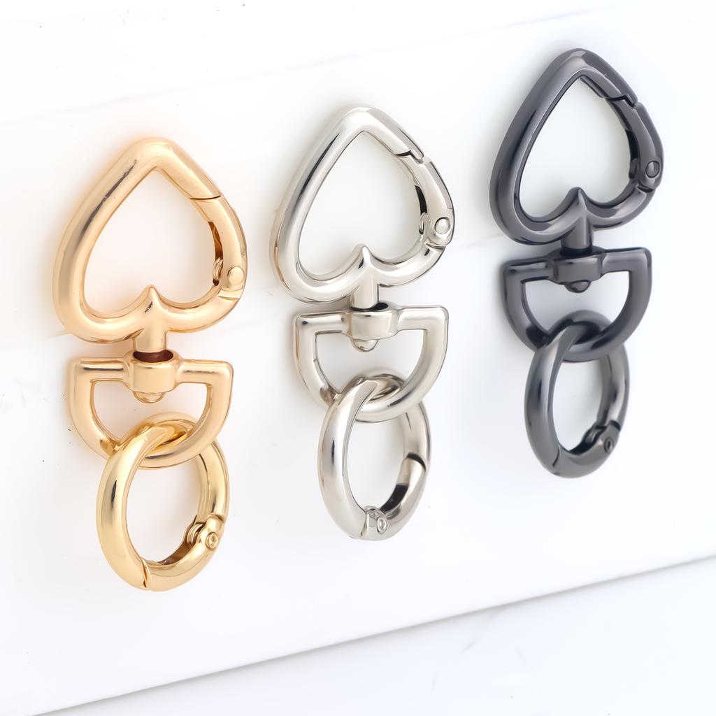 2pcs Heart Keychain, Heart Clips for Keys, Snap Hook Keychain Clip for Card Holders Keychains