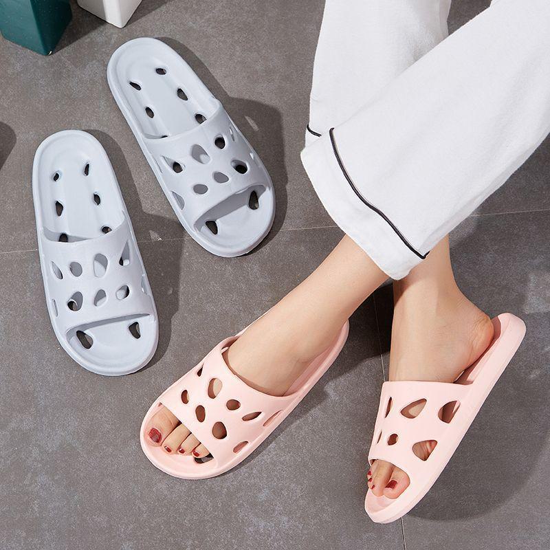 Женские летние тапочки на толстой подошве для активного отдыха: Высококачественные парные сандалии и сандалии для ванной.