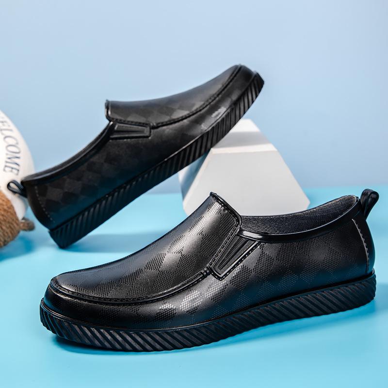 2025 New Low-top Rain Shoes Men's Shallow Rain Boots Short Kitchen Water Shoes Work Shoes Waterproof Glue Shoes Catch the Sea Rain Boots