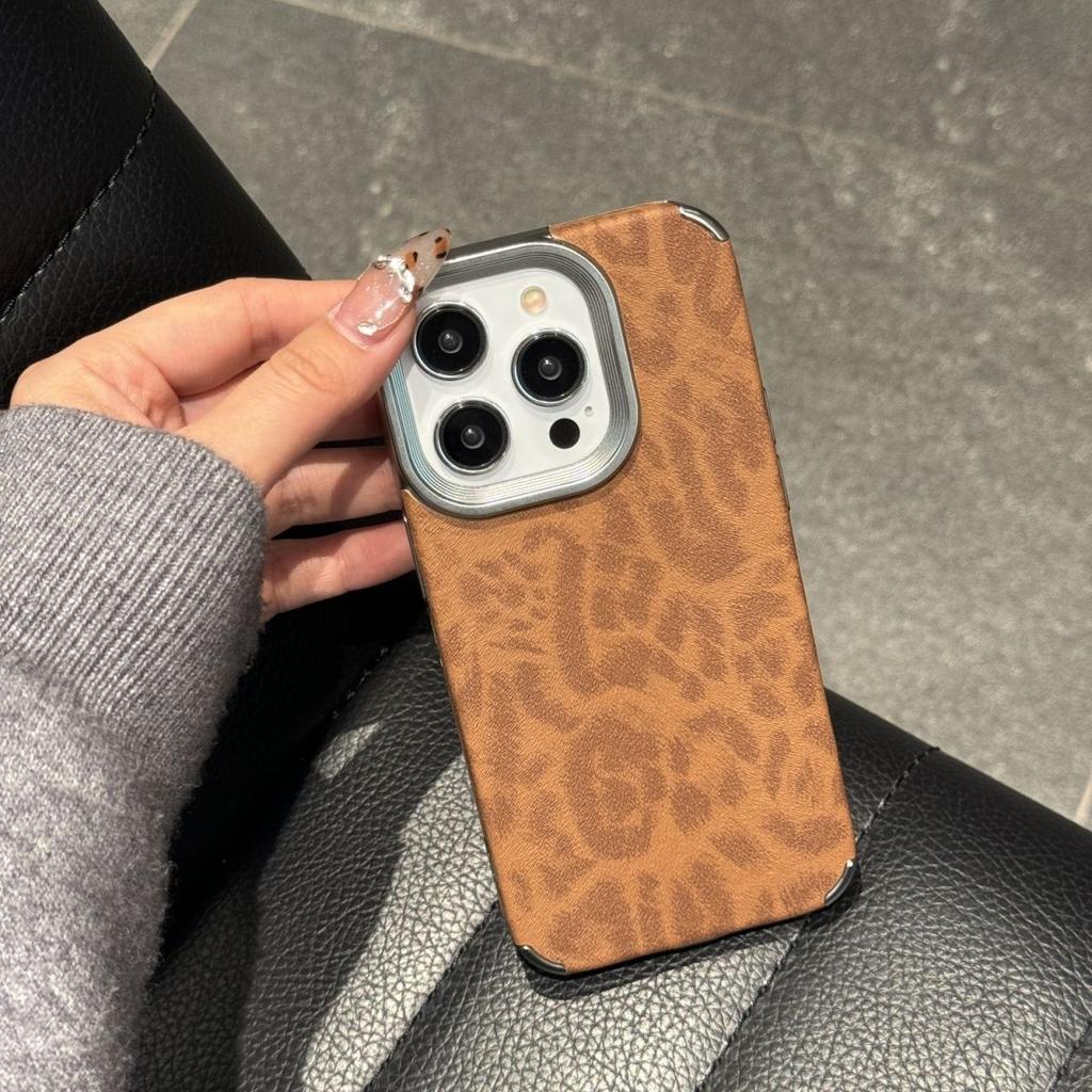 Korean Leopard Print Leather Case for iPhone 16 15 14 13 12 Pro Max 11 Stylish Animal Pattern Soft Shockproof Back Cover Coque
