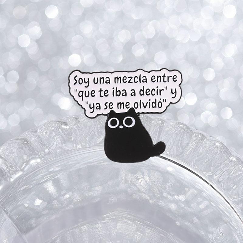 Spanish Meme Black Cat Badge Soy Una Mezcla Entre Que Te Iba A Decir Enamel Pin Latin Quotes Brooches Accessories Bag Decor