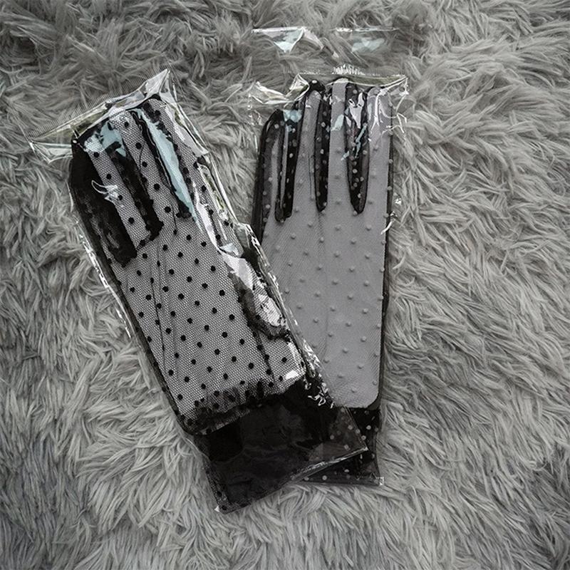 Pair Grace Autumn Summer Women Short Tulle Gloves Stretchy Lace Spots Lotus