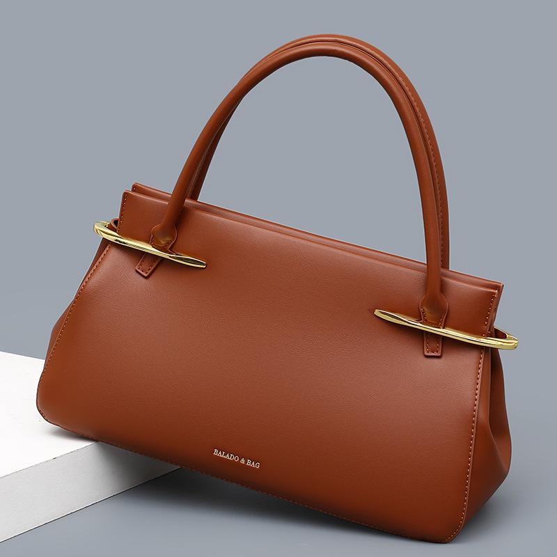 Fashion Casual Metal Buckle Tote Women's Bag New Style