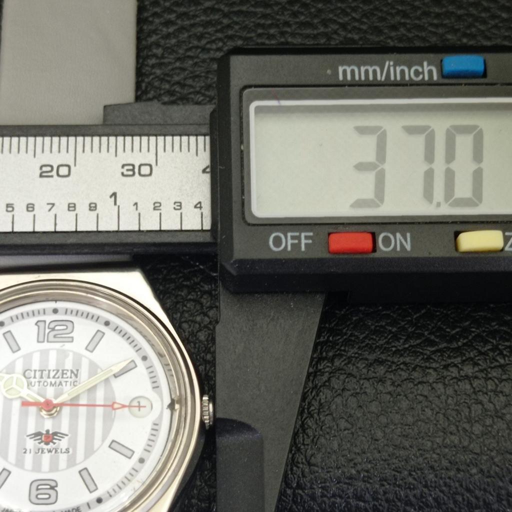 USED CITIZEN AUTOMATIC 8200 JAPAN MENS DATE WHITE COLOR DIAL WATCH A432805-2 R113-a432805