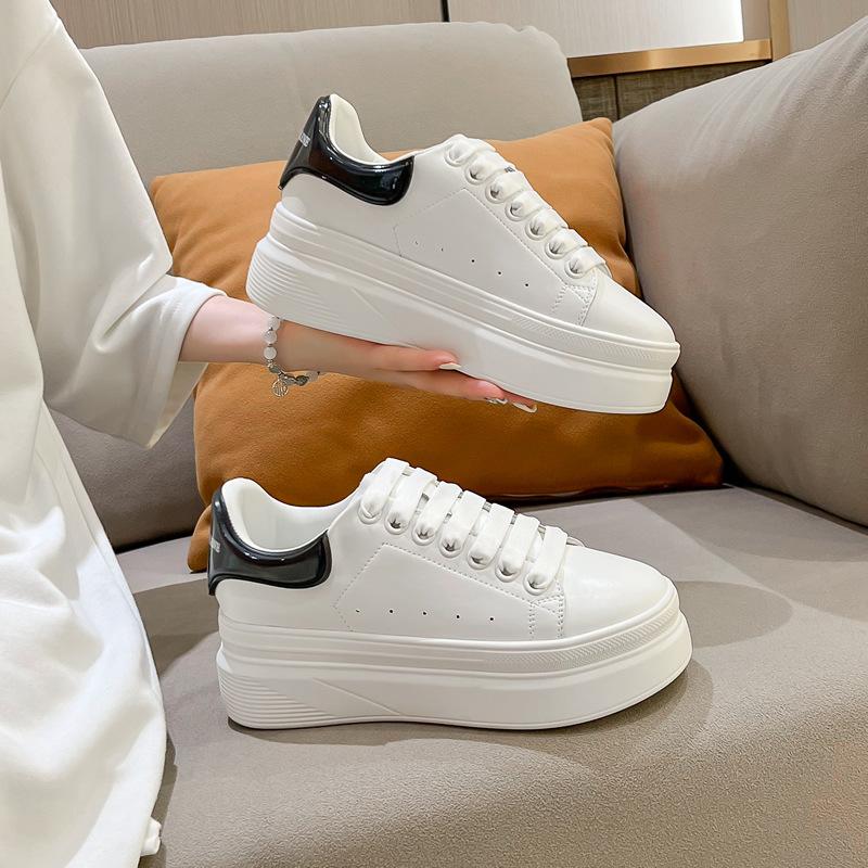Spring and Autumn New Little White Shoes Women's Leather Small Casual Versatile Muffin Thick Sole Height-increasing Couple Board Shoes