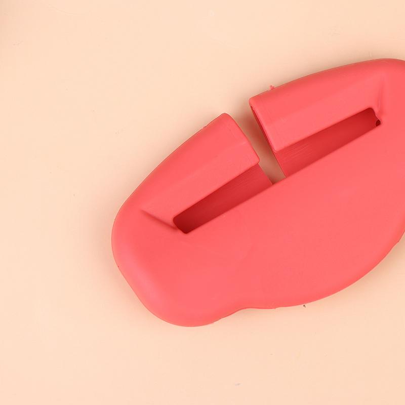 2 шт. Накладка на пряжку ремня безопасности Защита от царапин Резиновая защита пряжки автомобильного сиденья Защитная накладка-клипса Универсальная для внедорожника седана